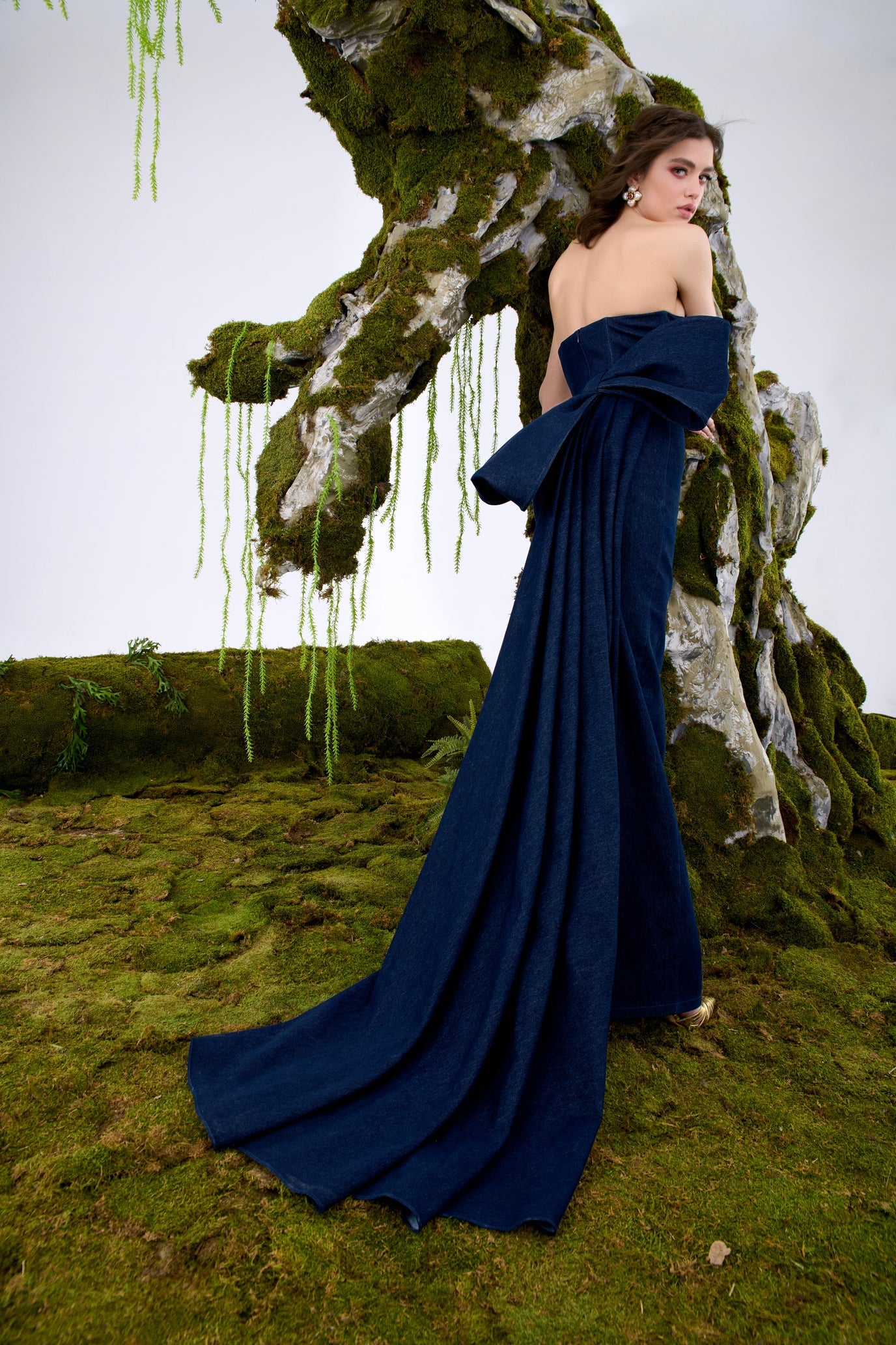 نور فتح الله 682