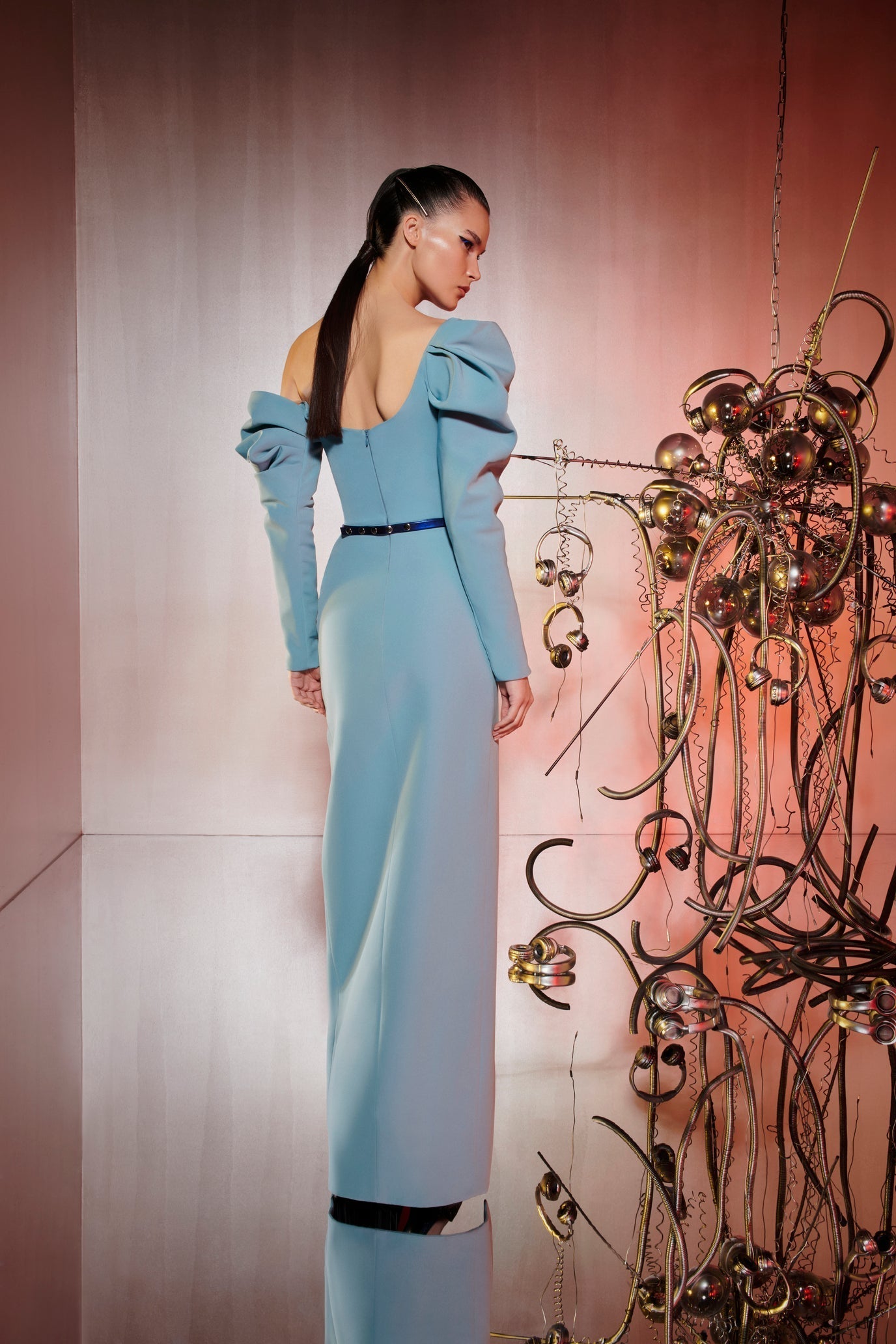 إيلي ذا ليبل E057