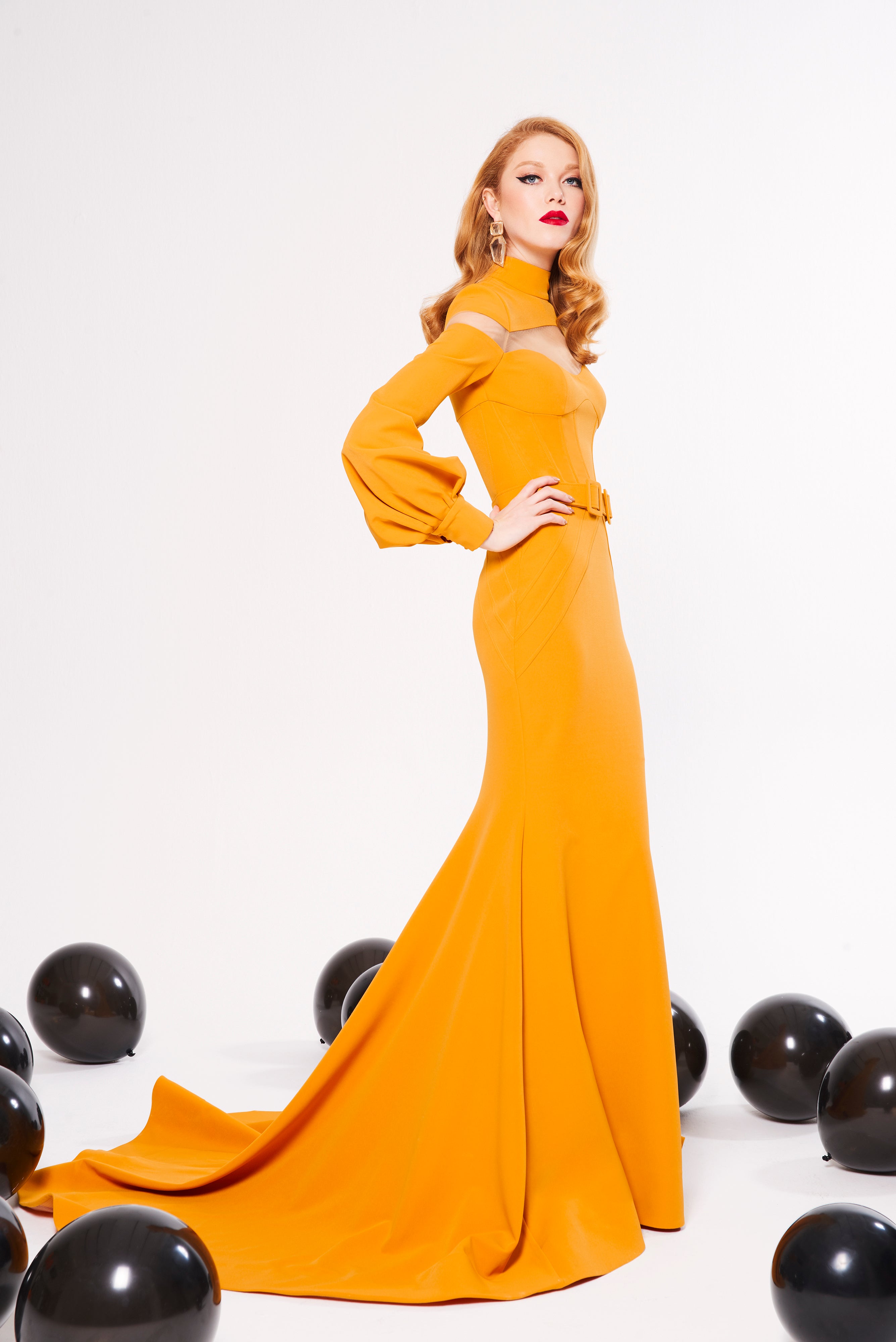 نور فتح الله 323