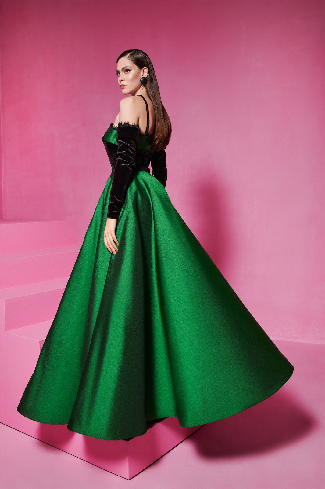 نور فتح الله 560