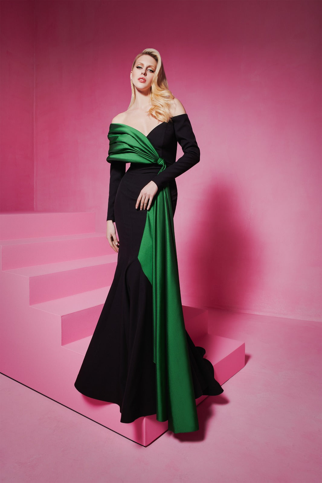 نور فتح الله 561