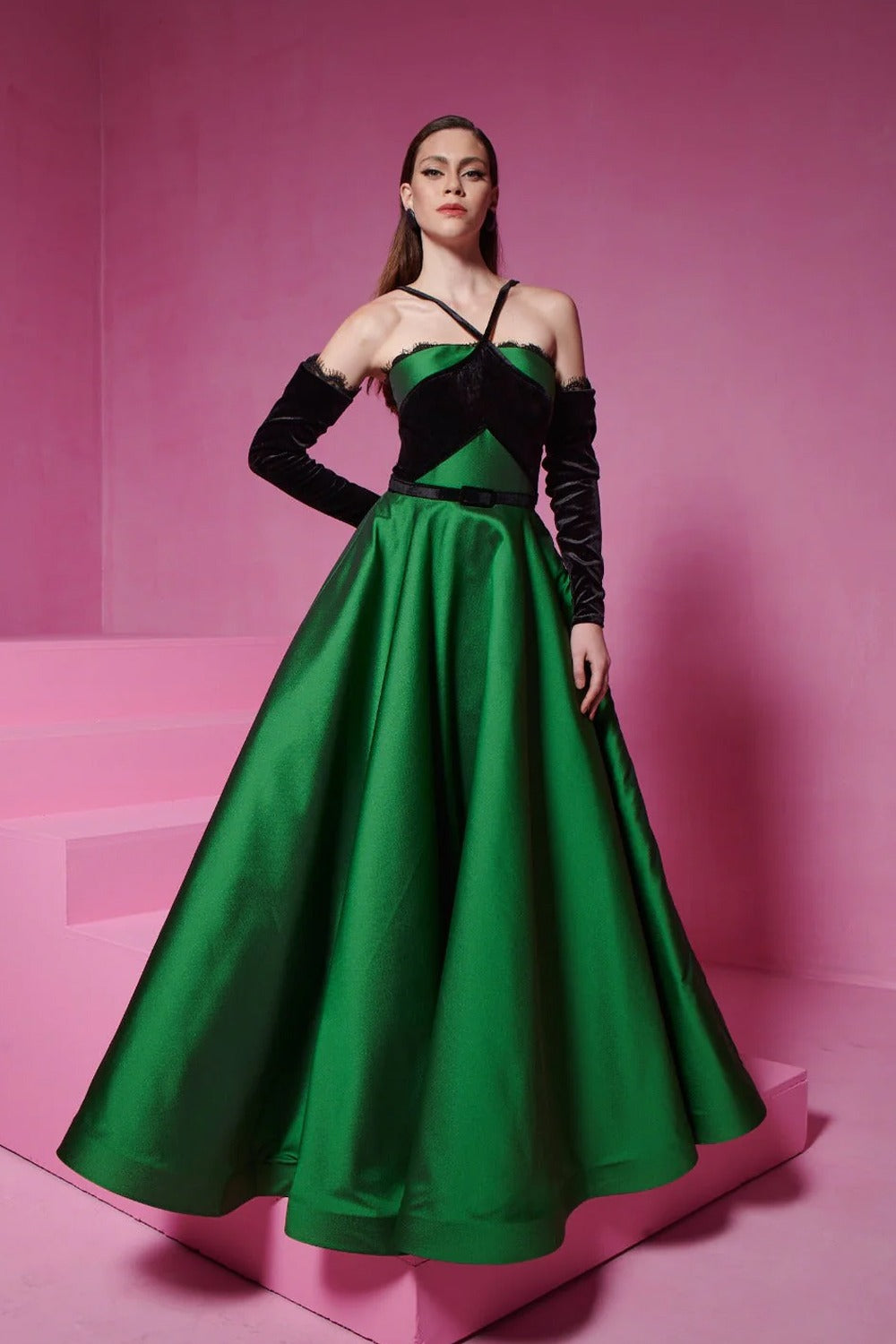 نور فتح الله 560