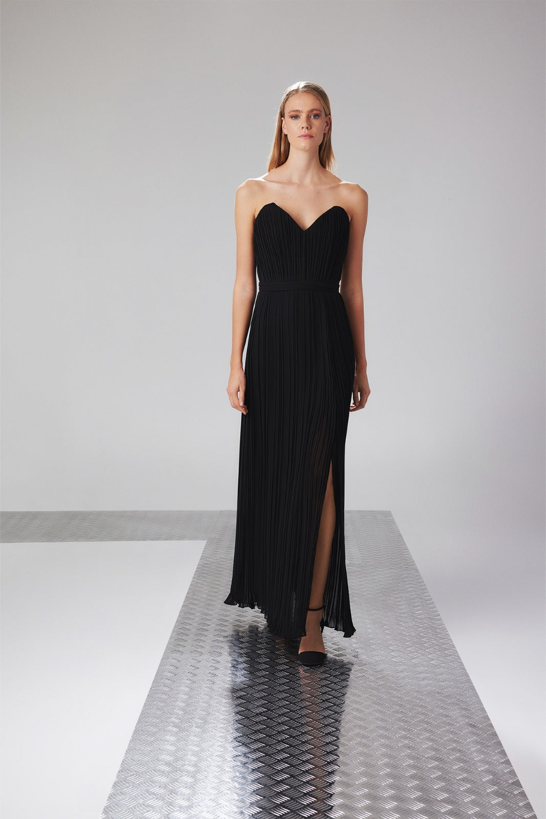 أيلا - إينيا