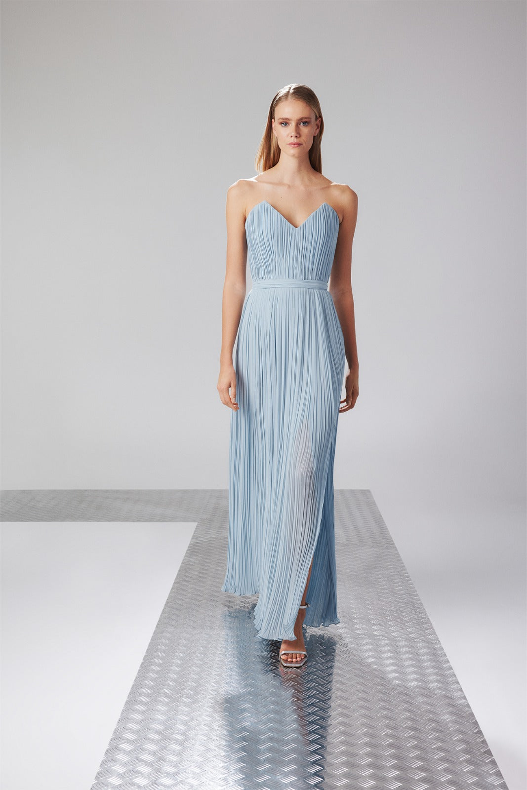 أيلا - إينيا