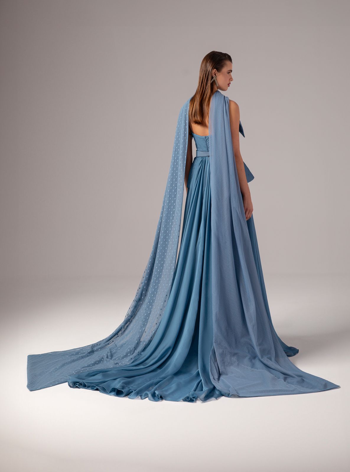 إيلي ذا لابل E096