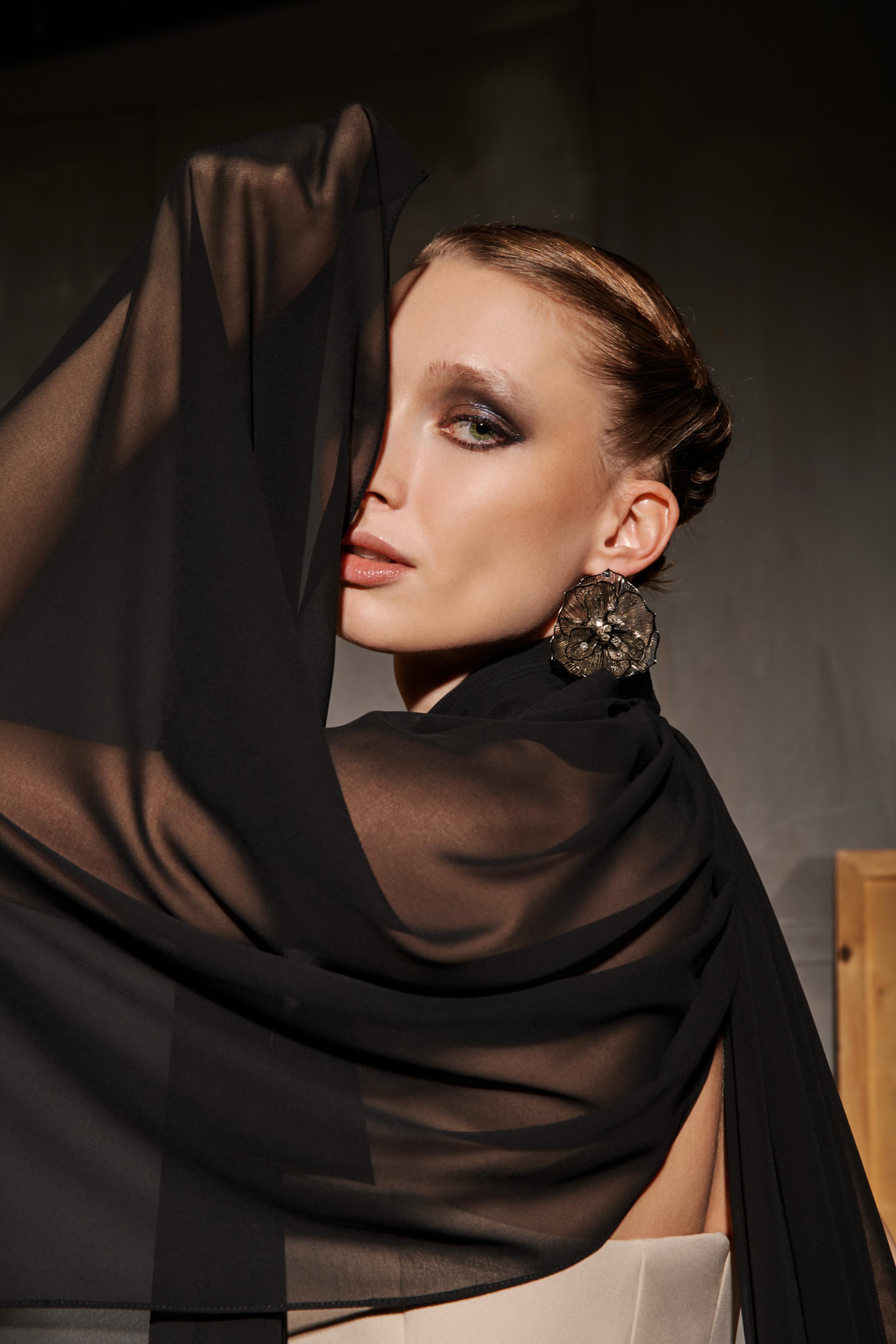 نور فتح الله 649