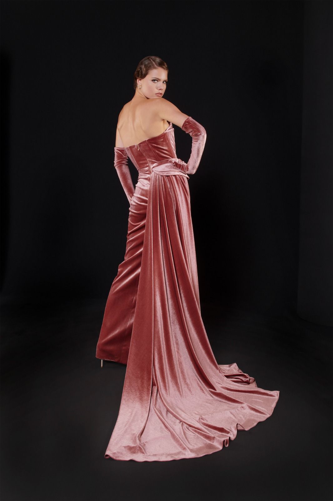 نور فتح الله 515