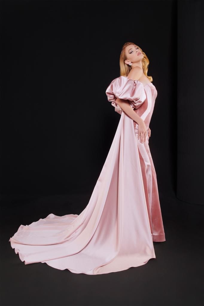 نور فتح الله 526