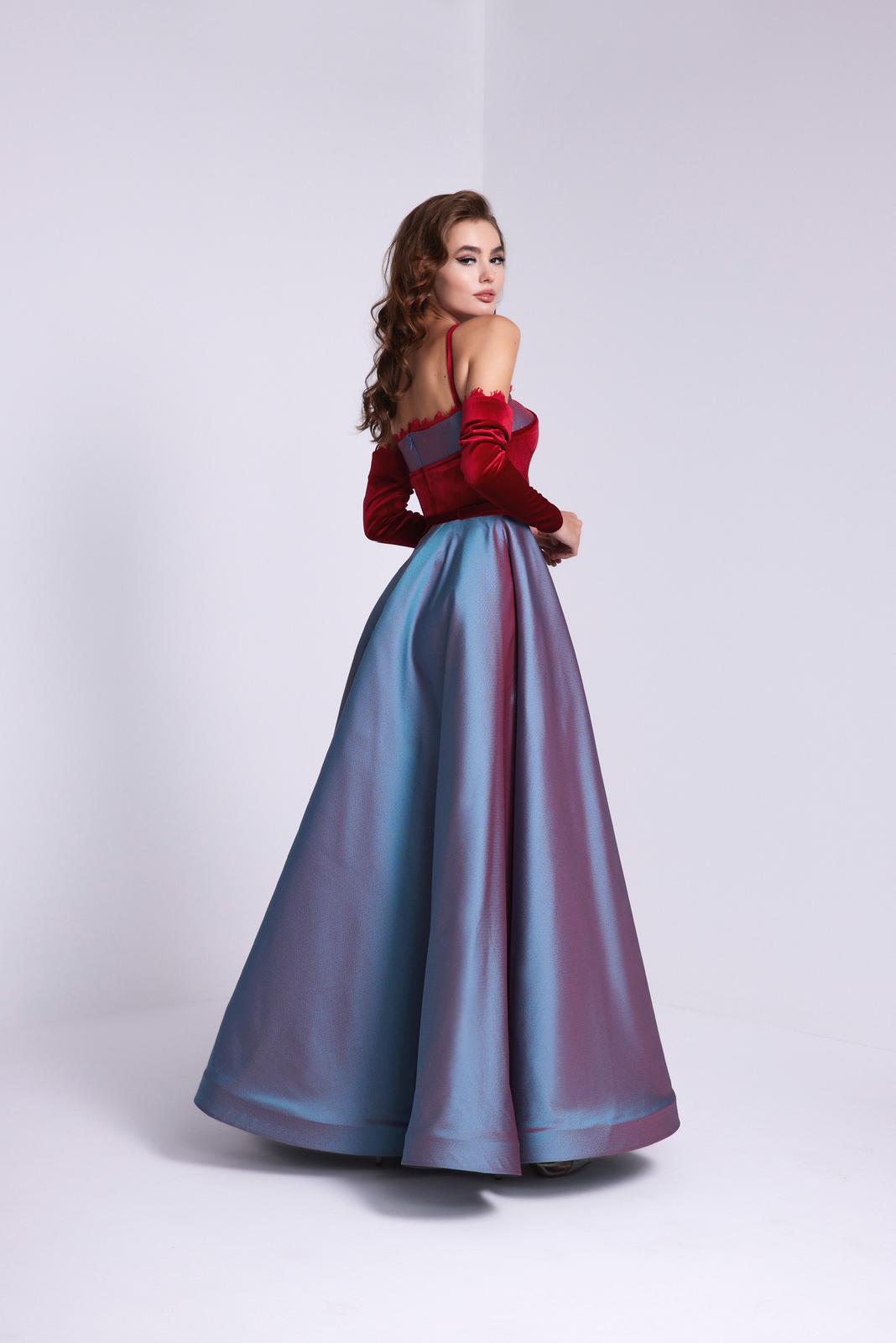 نور فتح الله 560