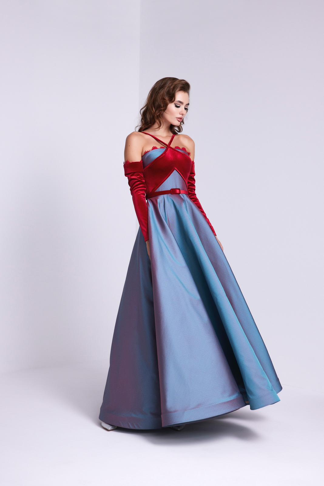 نور فتح الله 560