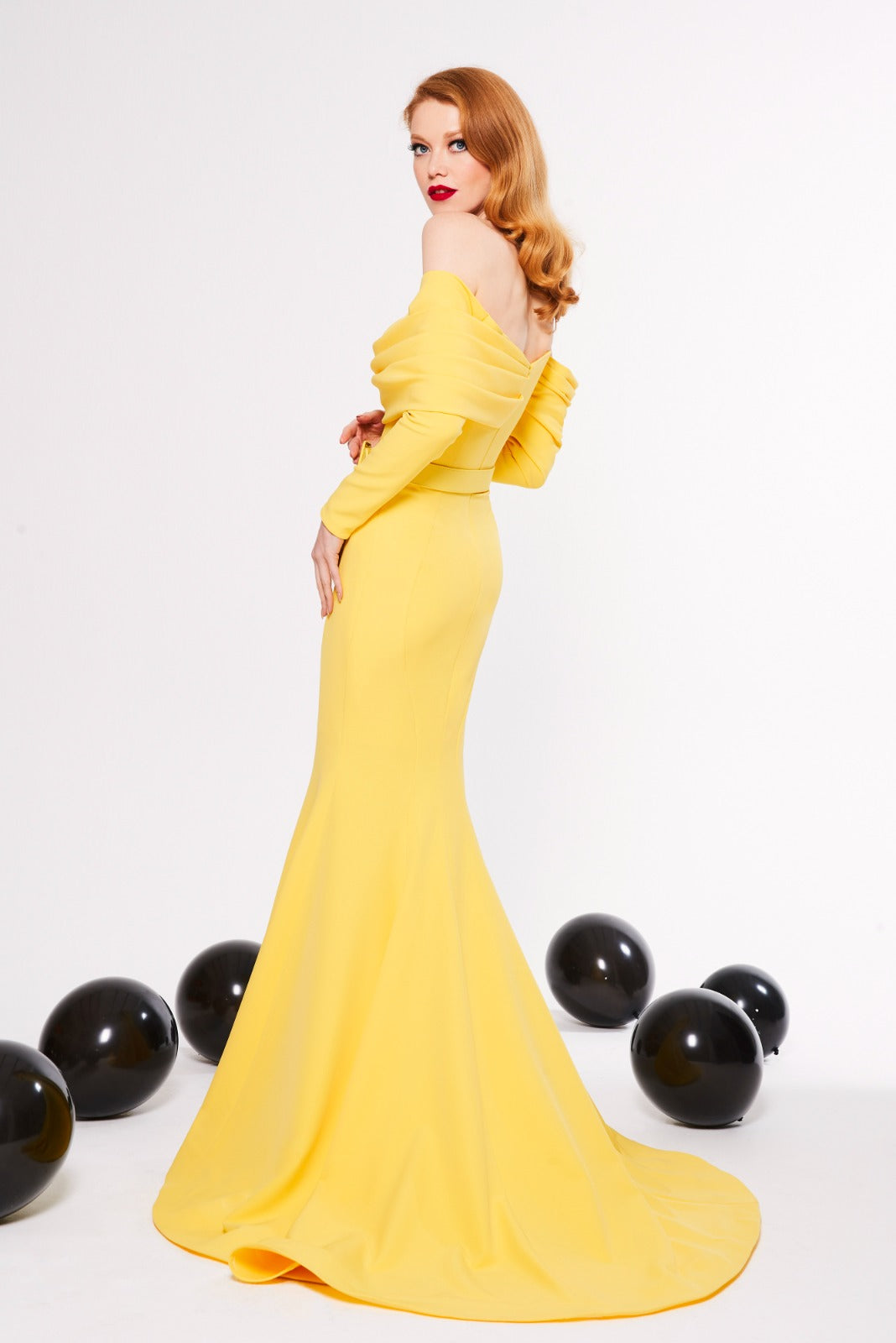 نور فتح الله 324