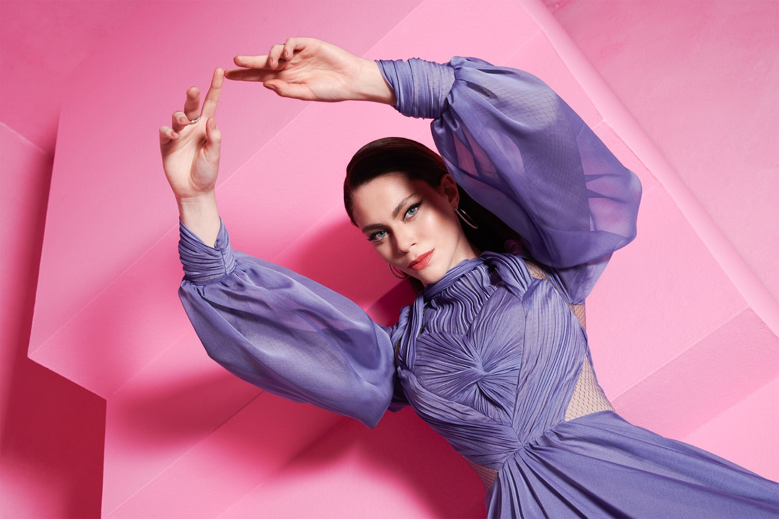 إيلي ذا لابل E068