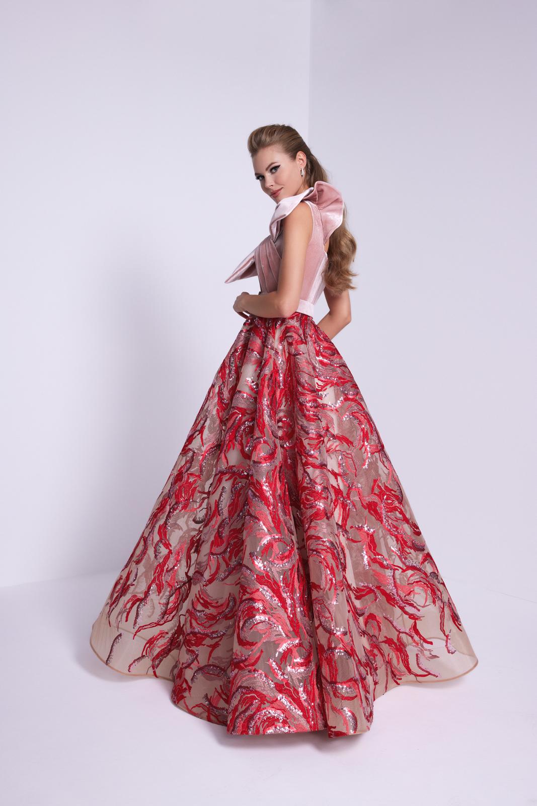 نور فتح الله 576