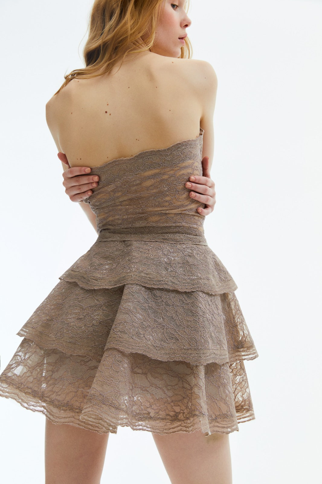 أيلا - تعويذة