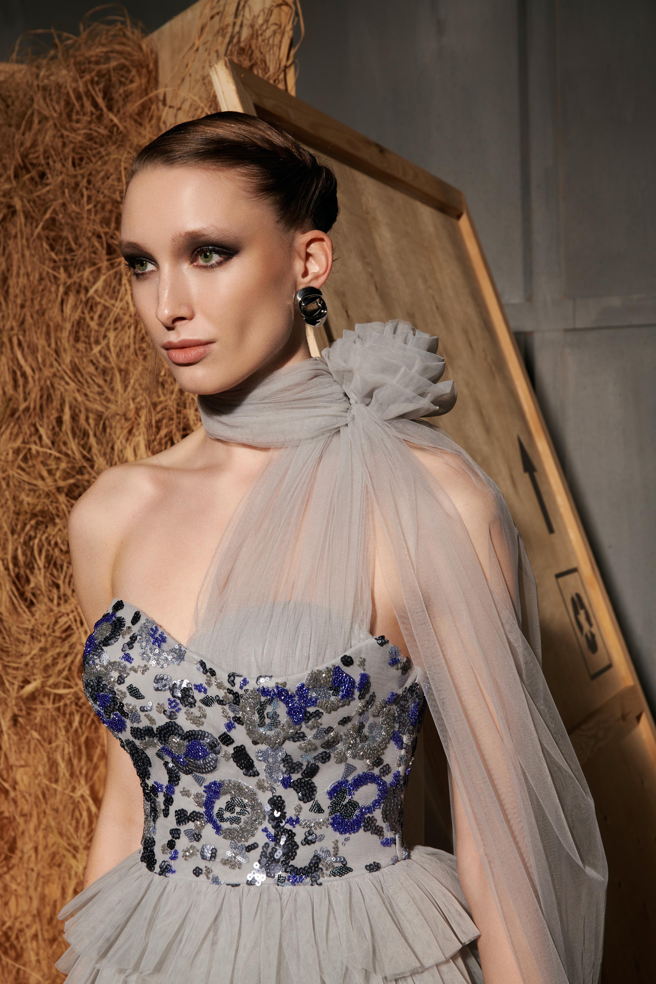 نور فتح الله 641