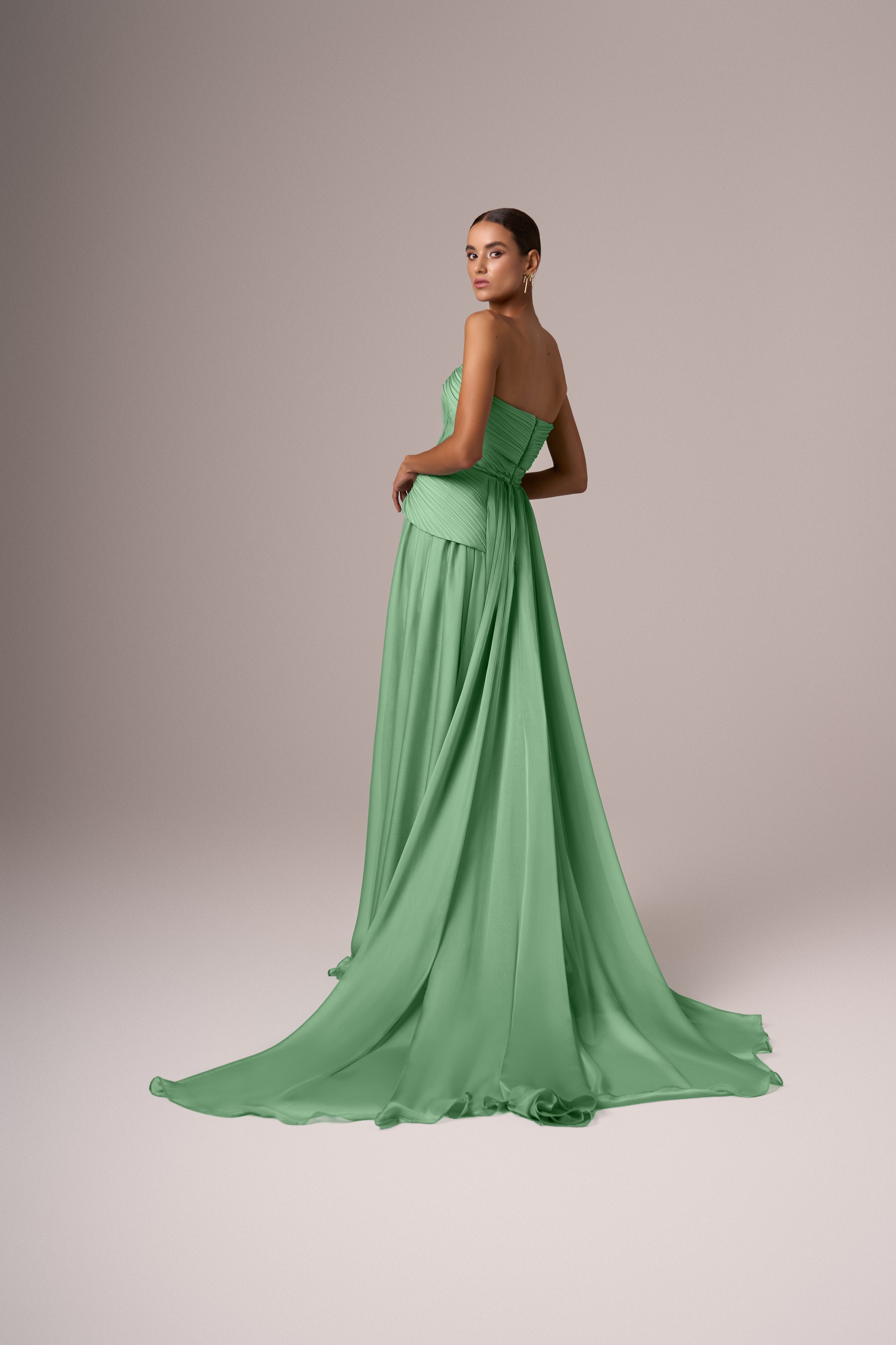 إيلي ذا لابل E082